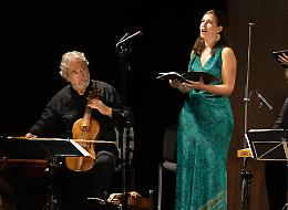 «Canto nel segno di Savall e del divino Monteverdi»