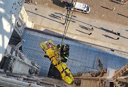 Turista americana sviene sulle terrazze del Duomo di Milano, salvata 