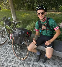 A Roma in bicicletta: «Mantengo la mia promessa»