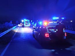 Caduta in moto sulla bretella della 591, motociclista 49enne grave