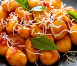 Sagra dei gnocchi 2024: 3 serate con musica dal vivo