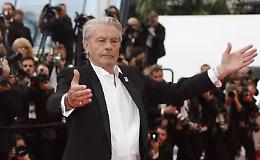 Addio a Alain Delon, icona del cinema francese e internazionale