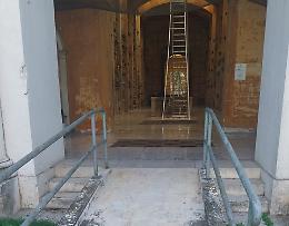 Cimitero comunale, riaperto l'androne
