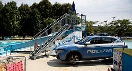 Malore in piscina, il 13enne non ce l’ha fatta