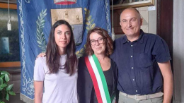 Cittadinanza italiana dal sindaco alla neo 18enne Alexandra