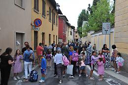 Nuovo anno scolastico, le vie della città si popolano di studenti