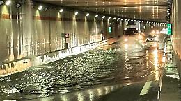 Paullese. Sottopasso allagato,  tolti 5mila metri cubi d’acqua: ma resta chiuso