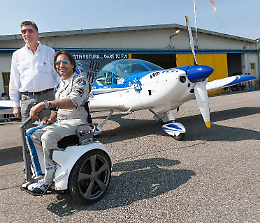 Cielo senza barriere: esperienze di volo e lancio per persone disabili