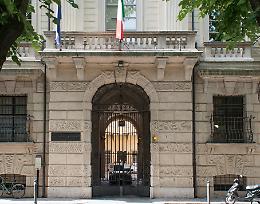Minacce al preside, papà nei guai