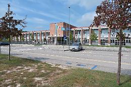 Scuole, Piccinelli: «Troppe auto, viabilità da cambiare»