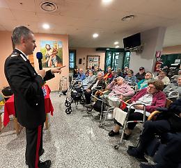 I carabinieri incontrano gli anziani nella Rsa