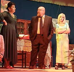 "La dama velata" commedia della Compagnia In-stabile