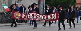 Bersaglieri, la festa cremisi esplode di energia