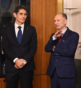 Il prefetto Giannelli in visita alla Questura 