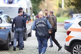 Ospita l’amico in difficoltà. Ucciso con quattro fendenti