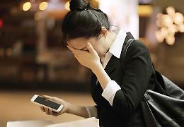 Stalking: «La ex allieva perseguitò la maestra»