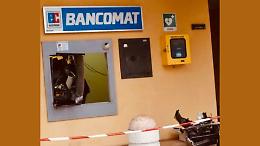 Bancomat in piazza Garibaldi fatto saltare nella notte