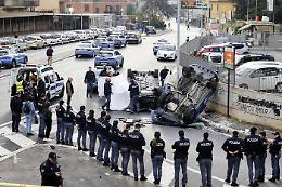 Incidente tra due volanti, muore un poliziotto a Roma 