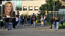 Allo Sraffa ragazze violente: stop intervallo