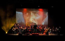 Musica a colori: è l’omaggio a Morricone