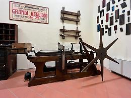 Scuola Bottoli: donato un torchio litografico ottocentesco