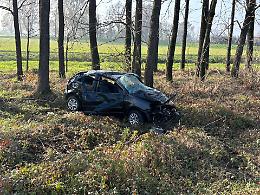Fuori strada sulla provinciale 33, ferito gravemente un 62enne