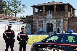 Controllo dei Cc, bagagliaio pieno di articoli rubati: 4 donne denunciate per ricettazione