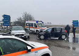 Incidente sulla provinciale 33 al solito incrocio, sei persone coinvolte