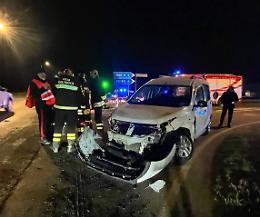 Scontro all’incrocio, anche una suora fra le tre ferite