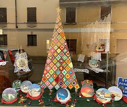 Profumo di Natale con l'albero all'uncinetto
