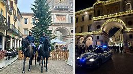 Polizia a cavallo per i controlli natalizi