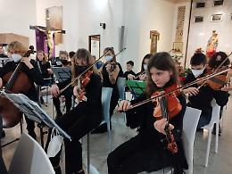 "Concerto di Natale" dell’Orchestra Giovanile Mousikè con il Coro di Voci Bianche dell’Istituto Comprensivo G.B. Puerari.