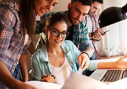 Lavoro: gli under 30 nei servizi, ma manca la manodopera