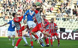 La Cremonese con l'uomo in più si fa riprendere: 1-1 contro il Brescia nel derby
