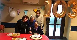 A 103 anni Elvira è ancora giovane dentro