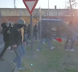 Scontri fuori dallo stadio, l'ipotesi è vietare tre trasferte