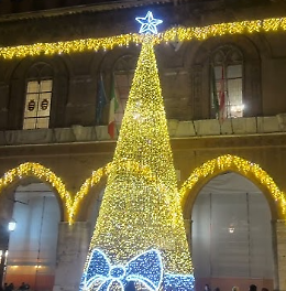 "Cremona Illumina il Natale 2024": luci ed eventi nel cuore della città