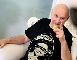 Una vita da disc jockey, Biondi in sala del podestà