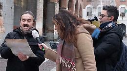Tg5, telecamere sull'edicola di piazza del Comune: «Una delle più antiche d'Italia»