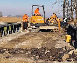 Ponte, intervento partito