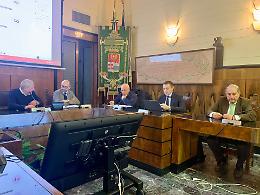 Chiusura dei punti di informazione: si apre uno spiraglio