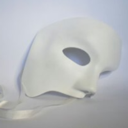 "Giù la Maschera": il teatro che racconta l'anima