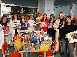 Dalle Acli cremonesi raccolta di giochi per la Pediatria