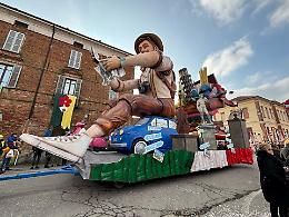 Carnevale di Pescarolo: colori, carri e tradizione tra festa e spettacolo