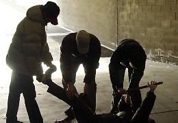 Agguato a sprangate, cinque indiani a processo per tentato omicidio