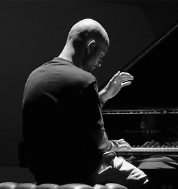 Shai Maestro in un emozionante concerto in piano solo