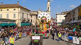 Gran carnevale: con un assaggio di primavera, la kermesse fa bingo