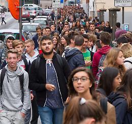 Studenti, un calo record: alle superiori  meno  12% 