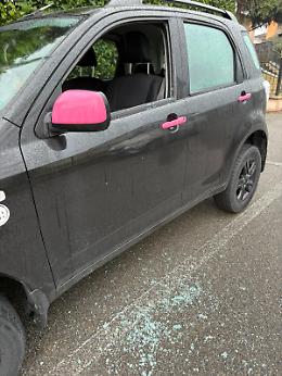 Auto in sosta in via Cremona vandalizzate nella notte