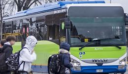 Il bus non passa, studenti lasciati a piedi